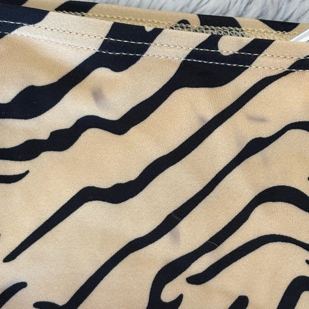 Venus Zebra Print Halter Bikini Set, top- size 8, bottom - size 10 - Picture 11 of 12